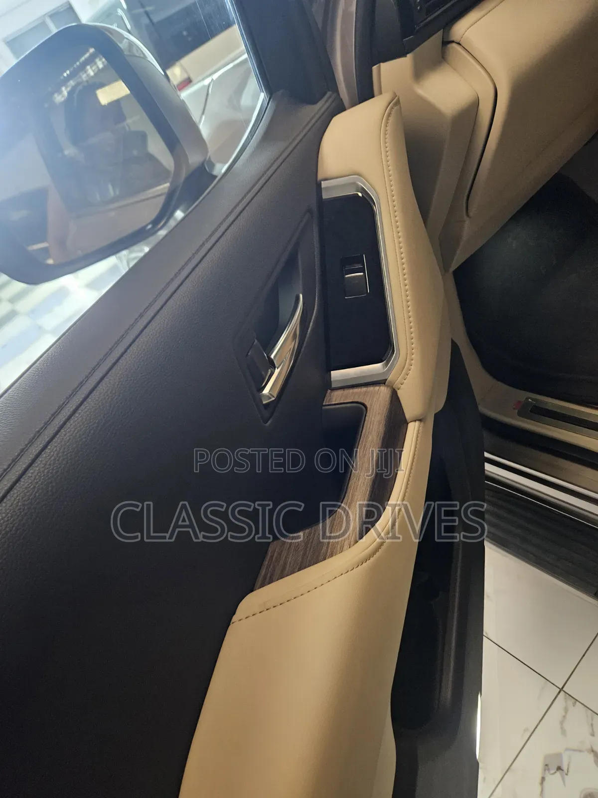 Toyota Land Cruiser 2021 Gold