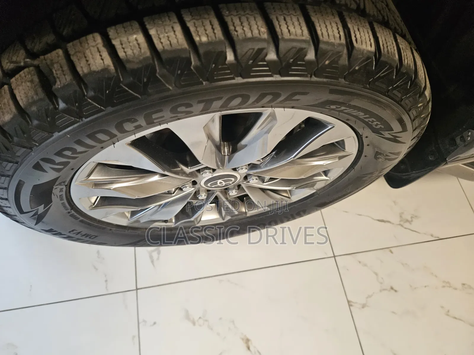 Toyota Land Cruiser 2021 Gold