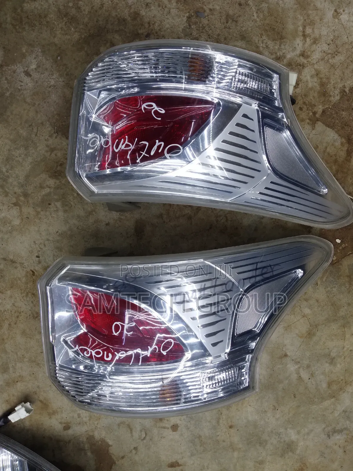 Toyota Outlander Tail Lights X-Japan Tail Lights