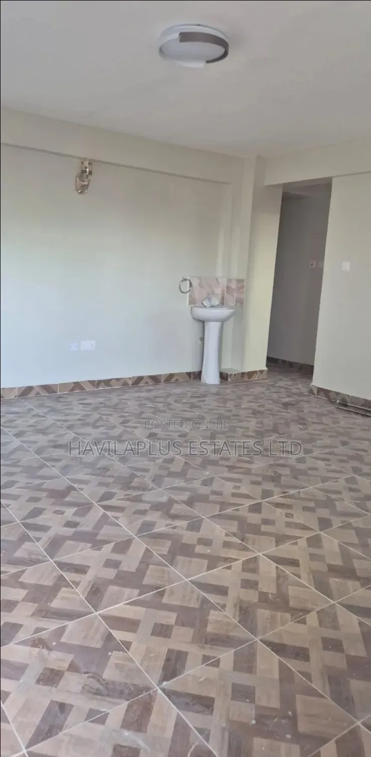 2bdrm Apartment in Complex Utawala for rent