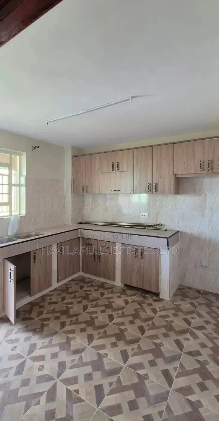 2bdrm Apartment in Complex Utawala for rent