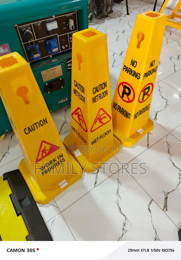 Caution Floor Stand Signs – Work, Cleaning & Wet Floor - thumbnail 3
