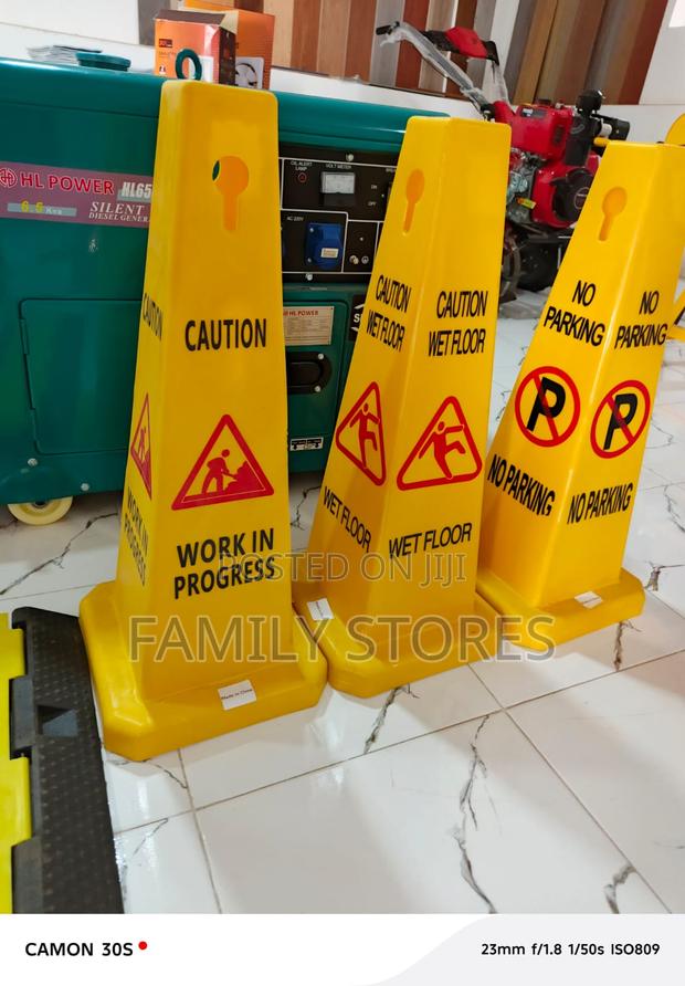 Caution Floor Stand Signs – Work, Cleaning & Wet Floor - thumbnail 5