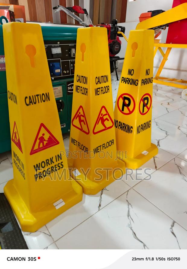 Caution Floor Stand Signs – Work, Cleaning & Wet Floor - thumbnail 6