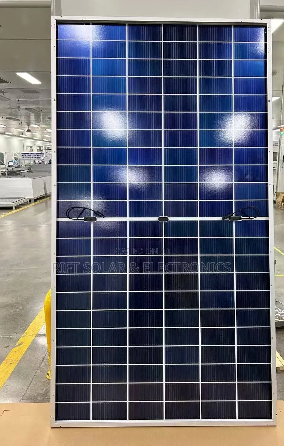 625 Watts Jinko Bifacial Monocrystalline All Weather Solar Panels