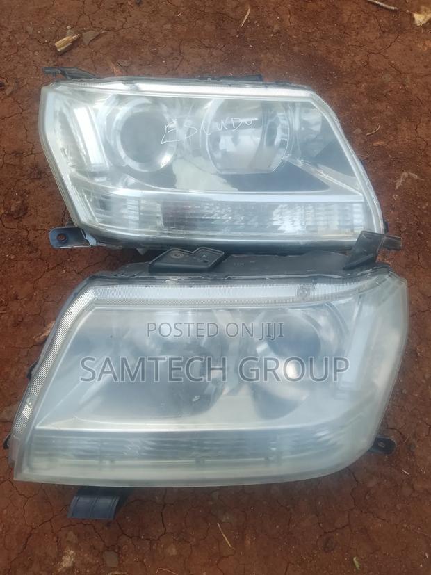 Suzuki Escudo Head Lights - main view
