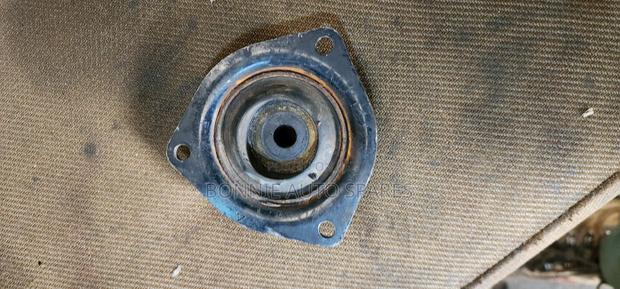 Nissan B15 Shock Mounting