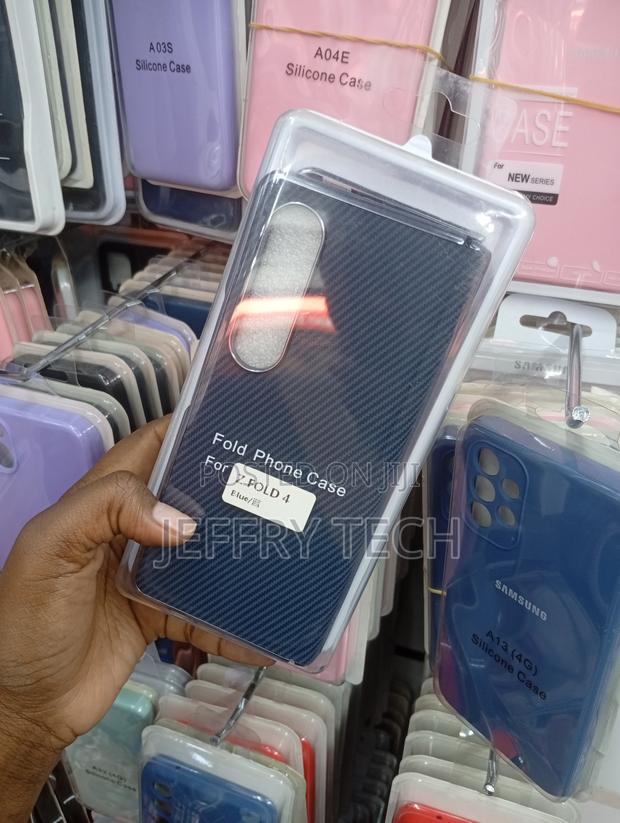 Samsung Galaxy Z Fold 4 Blue Carbon Fiber Texture Flip Case - thumbnail 2