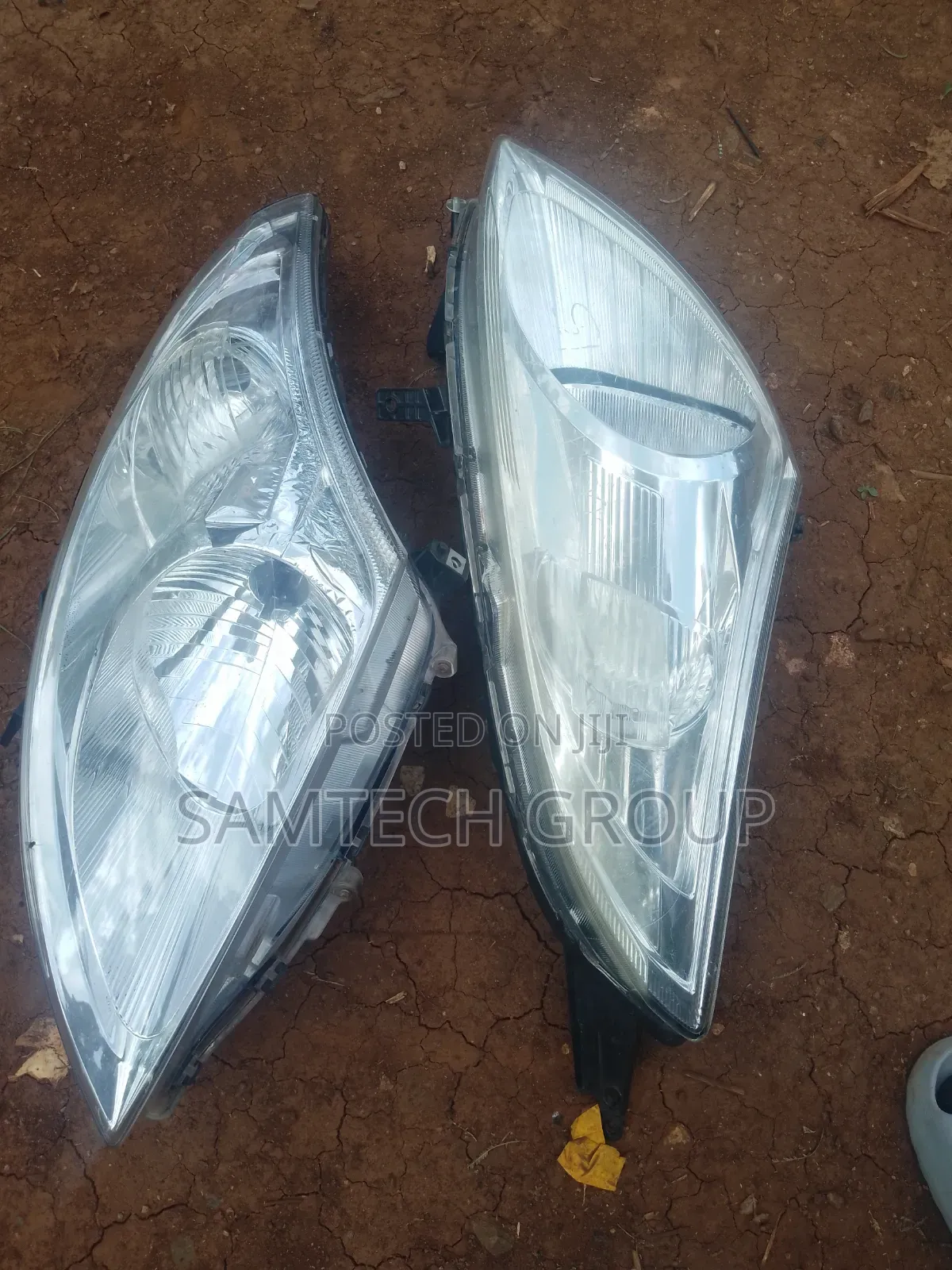 Clean Suzuki Swift Head Lights