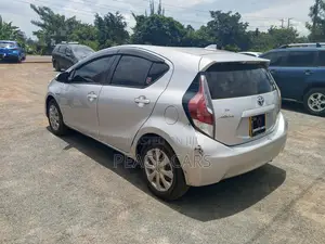 Toyota Aqua 2015 Silver