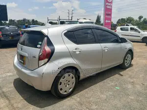 Toyota Aqua 2015 Silver