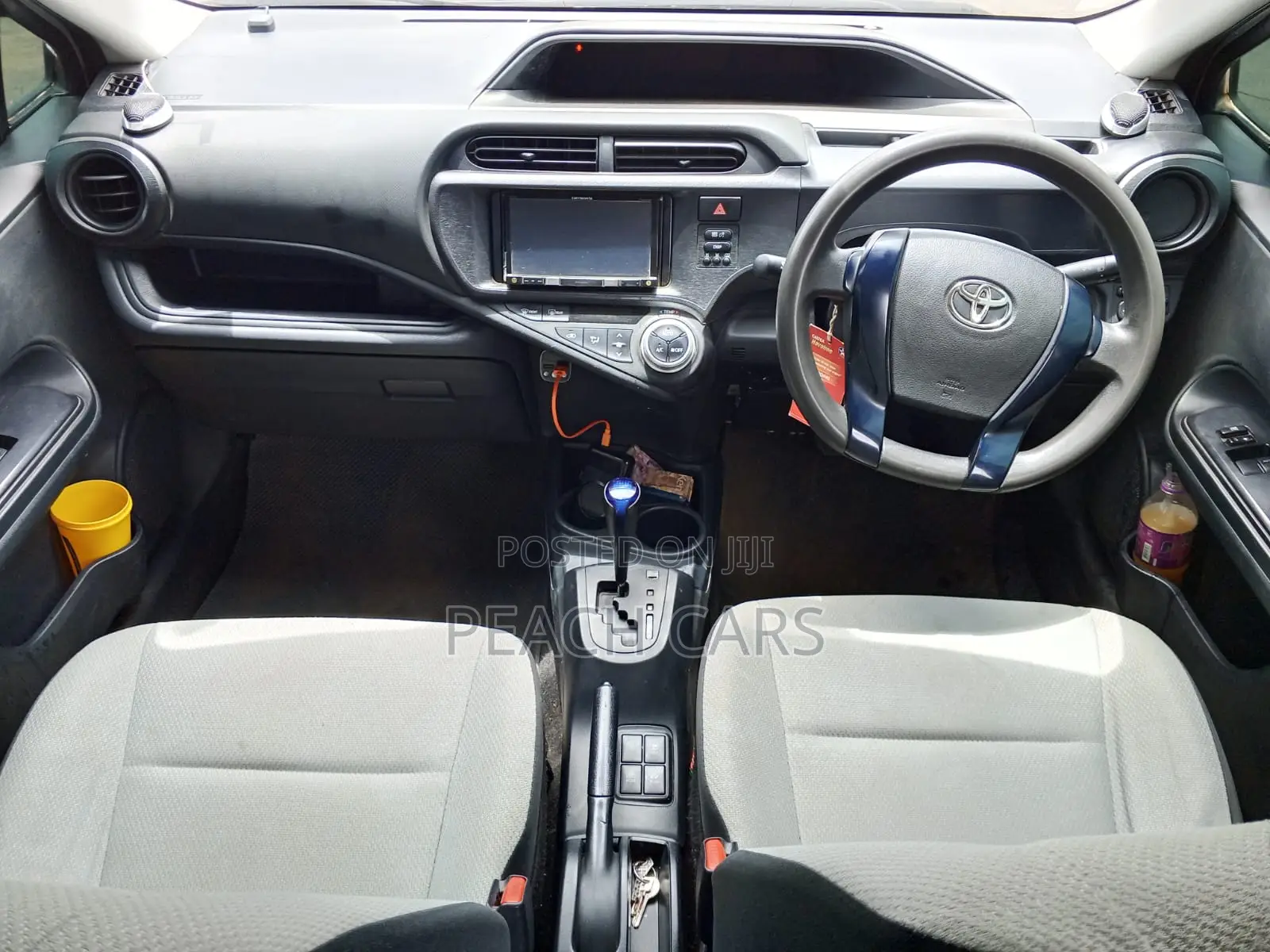 Toyota Aqua 2015 Silver