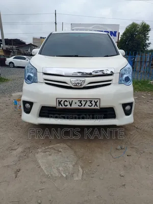 Toyota Noah 2012 White