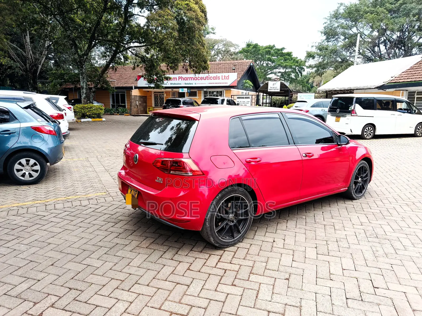 Volkswagen Golf 2016 Red