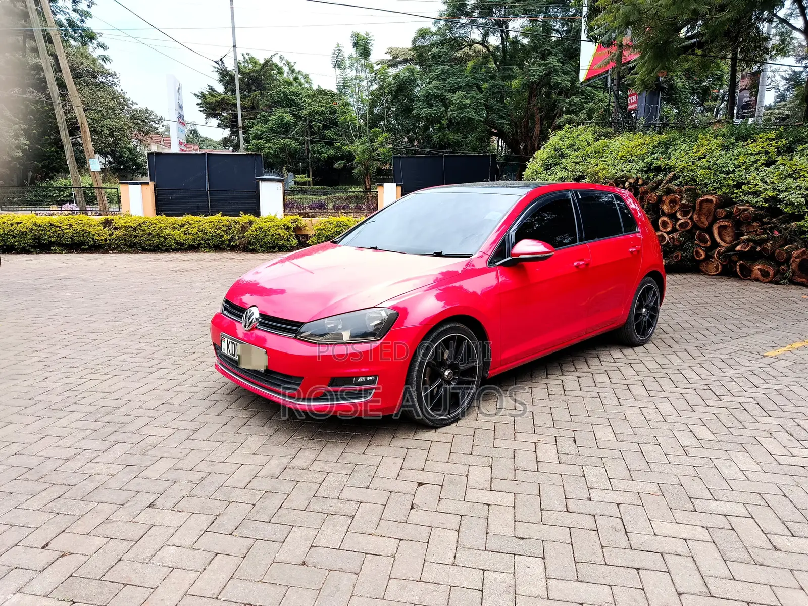 Volkswagen Golf 2016 Red