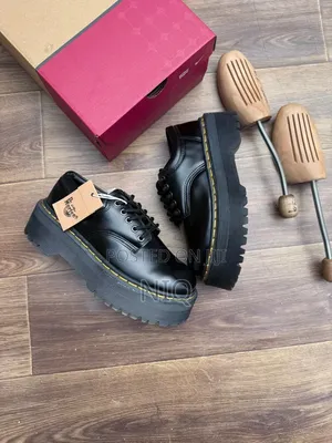 Dr Martin Shoes