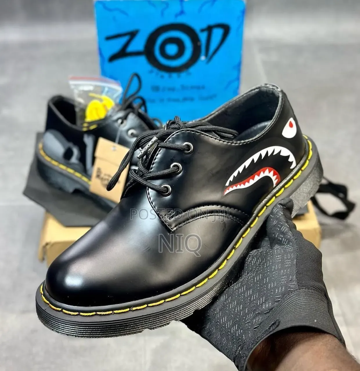 Dr Martin Shoes