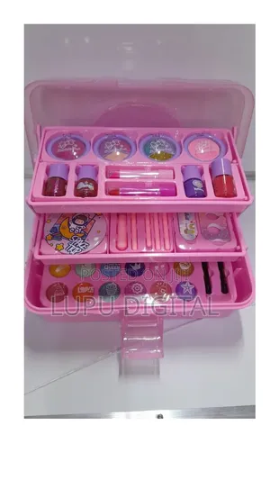 Danielle Bell Make Up Kit Non Toxic