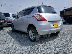 Suzuki Swift 2010 Silver