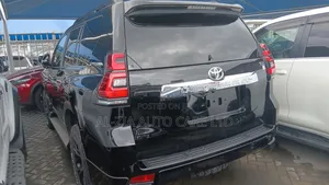 Toyota Land Cruiser 2021 Black