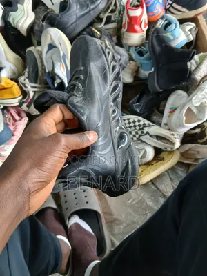 Camera Mtumba Shoes