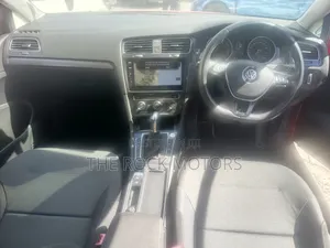 Volkswagen Golf 2019 Red