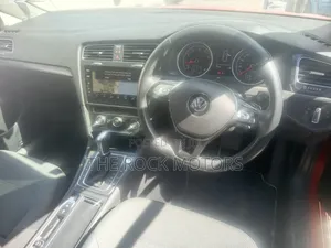 Volkswagen Golf 2019 Red