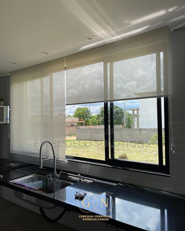 Sunscreen Roller Blinds for Offices Modern Homes - main view