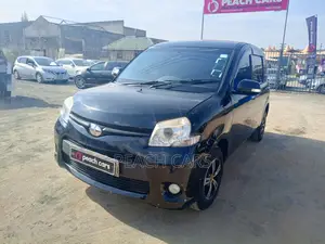 Toyota Sienta 2013 Black