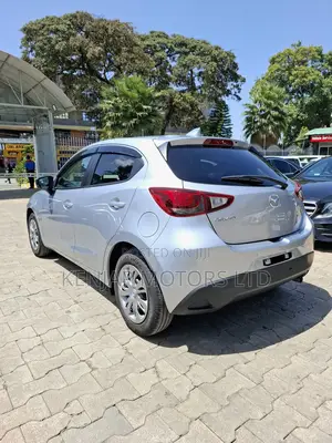 Mazda Demio 2019 Silver