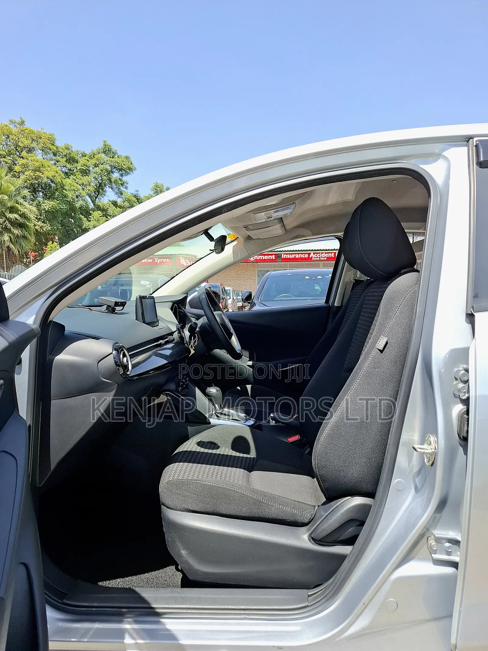 Mazda Demio 2019 Silver