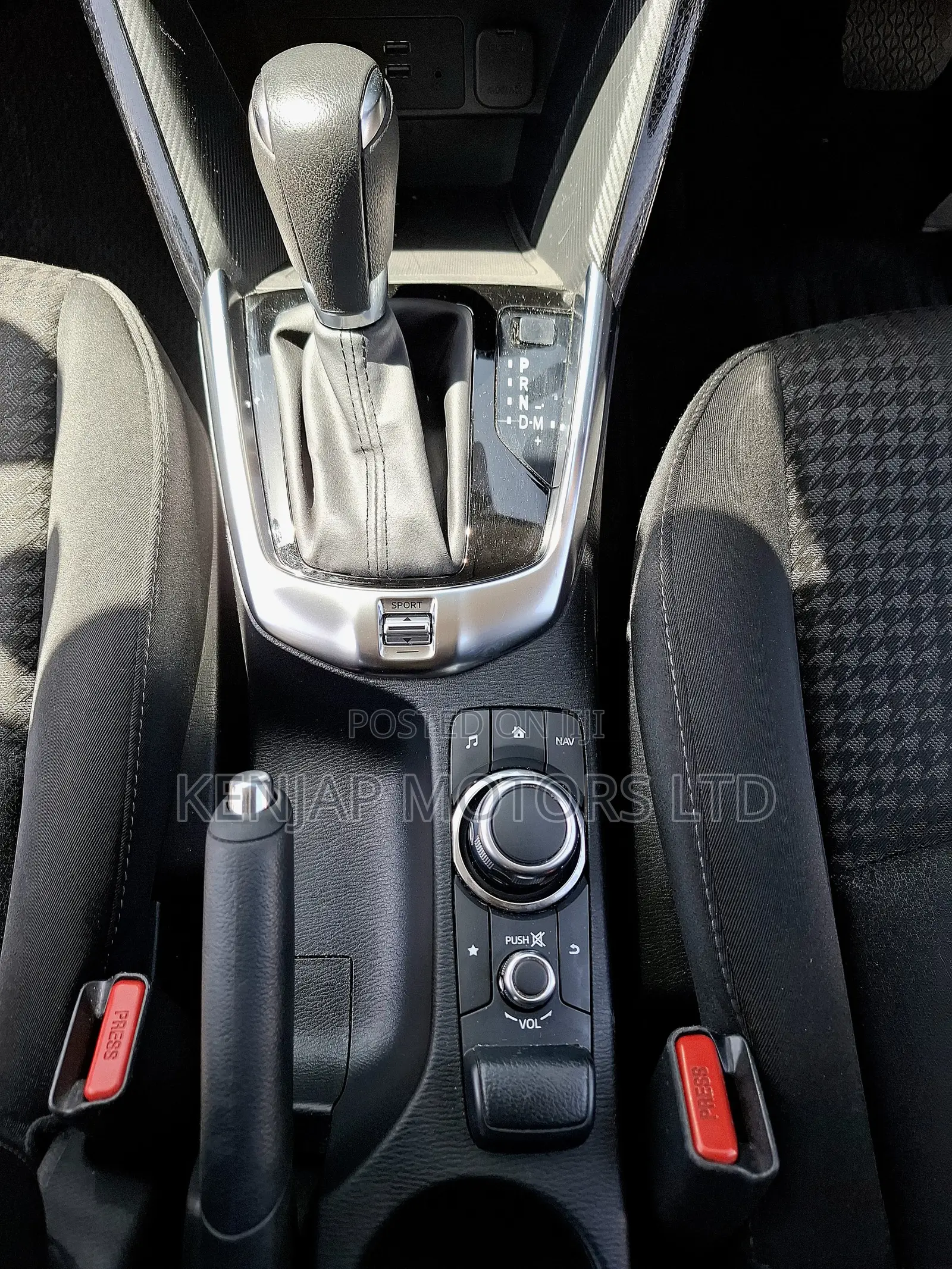 Mazda Demio 2019 Silver