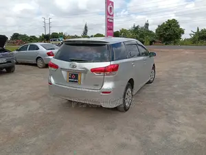 Toyota Wish 2012 Silver