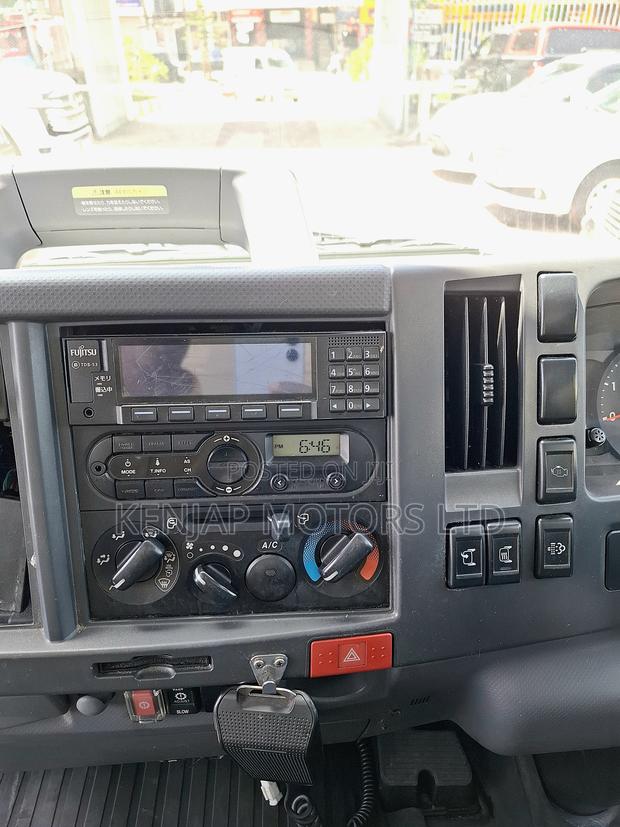2020 Isuzu Elf Freezer - thumbnail 10