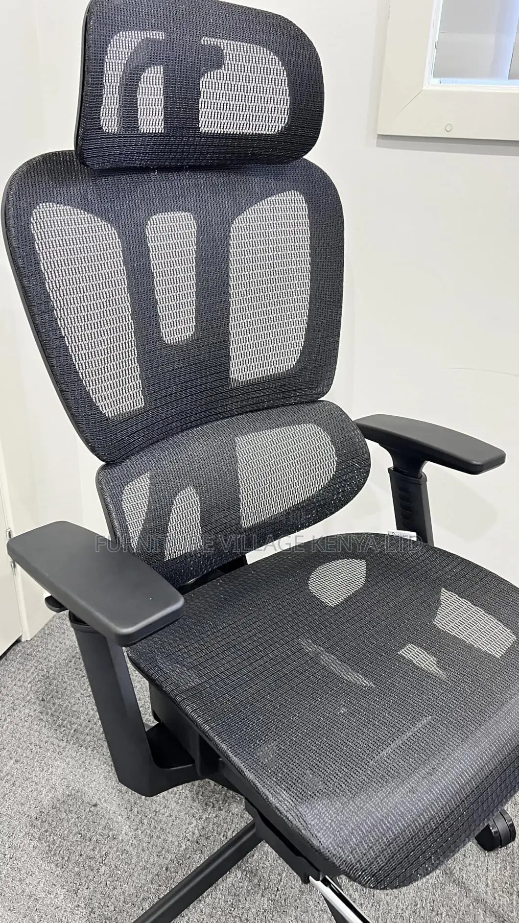 Office Chair: Ergonomic Office Task Chair With Foot Rest.