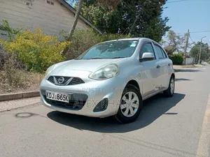 Nissan March 1.2 FWD 2015 Silver