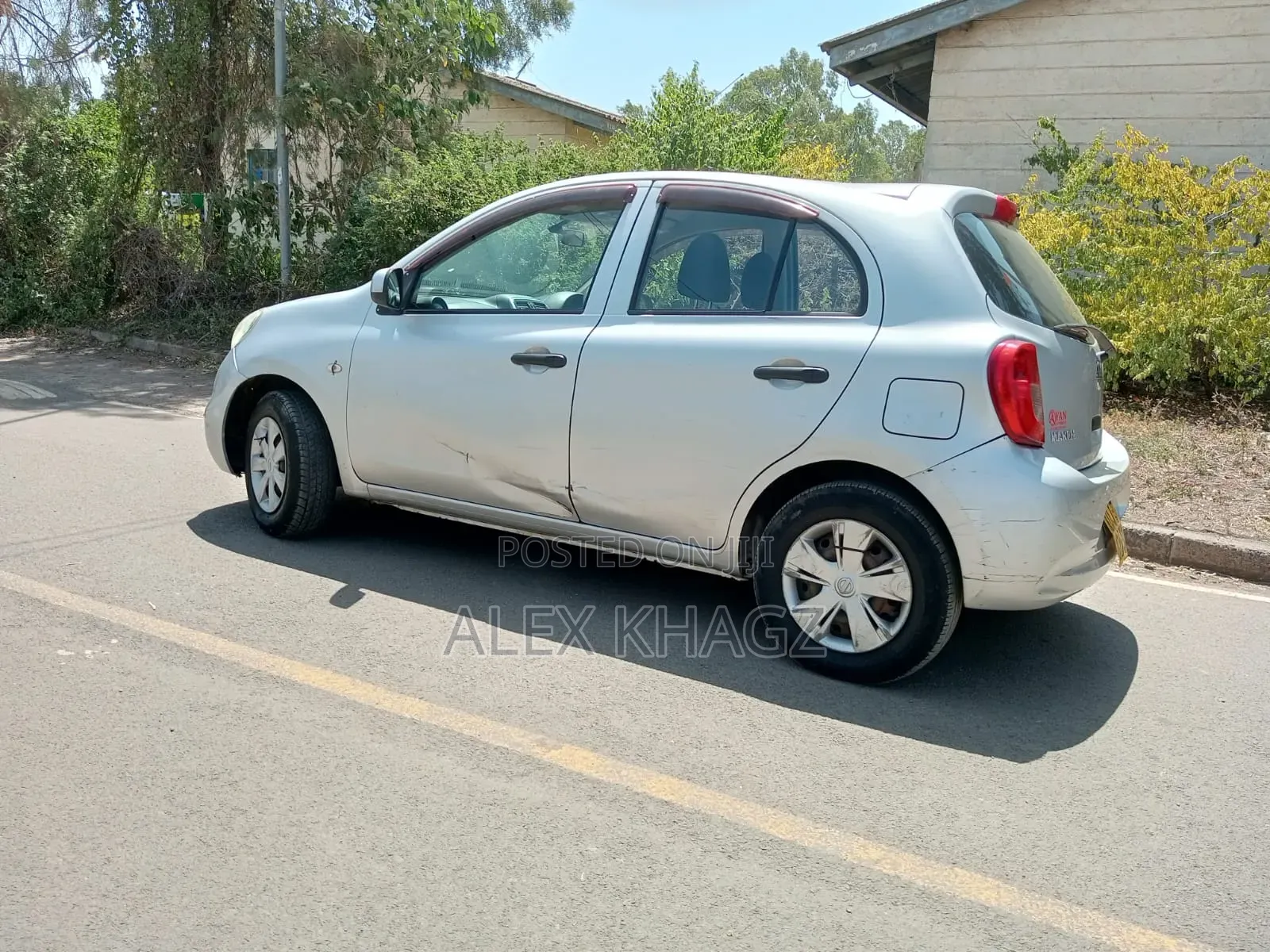 Nissan March 1.2 FWD 2015 Silver