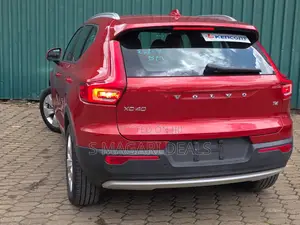 Volvo XC40 T3 Petrol FWD 2018 Red