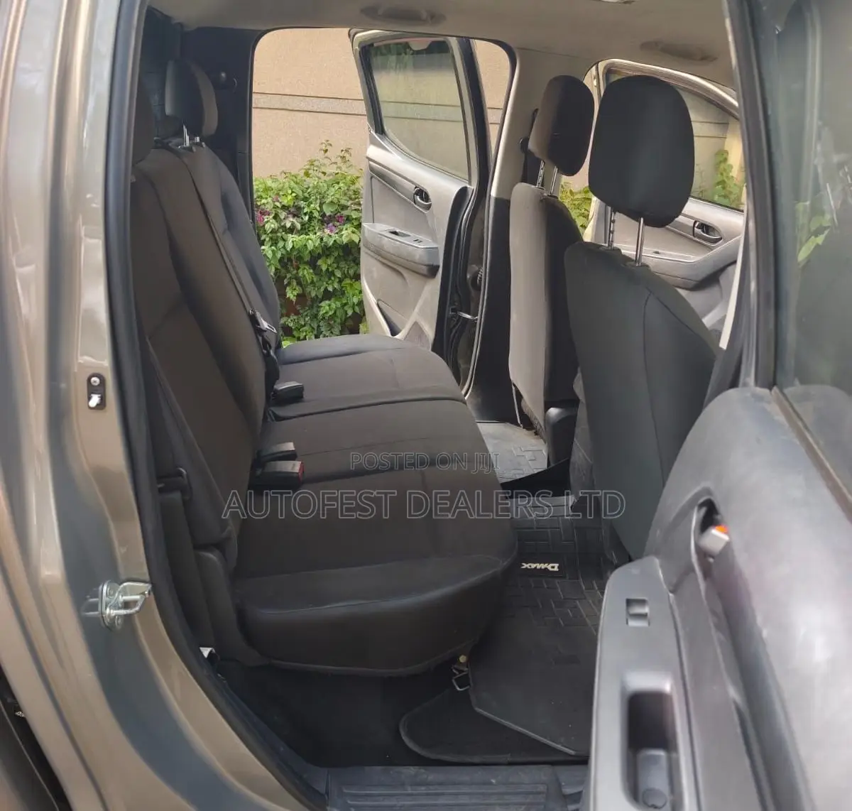 Isuzu D-MAX 2021 Gray