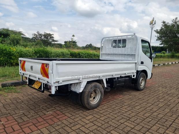 Toyota Dyna - thumbnail 10