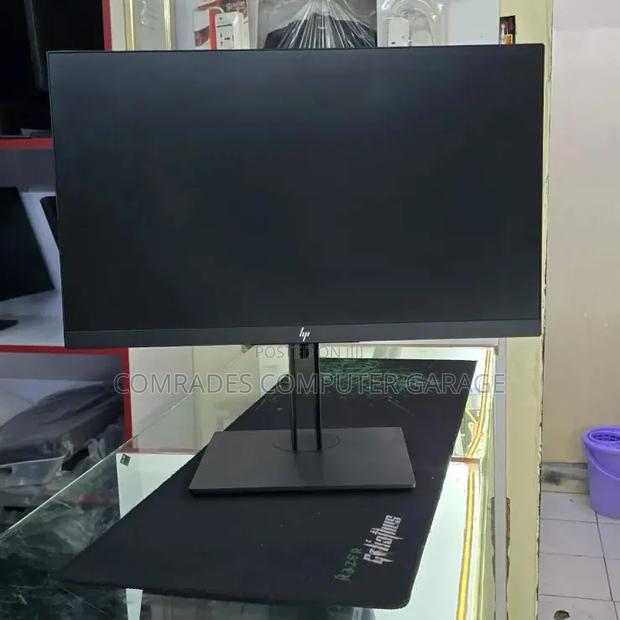 Hp 22 Inches Monitor Hdmi Vga and Display Port