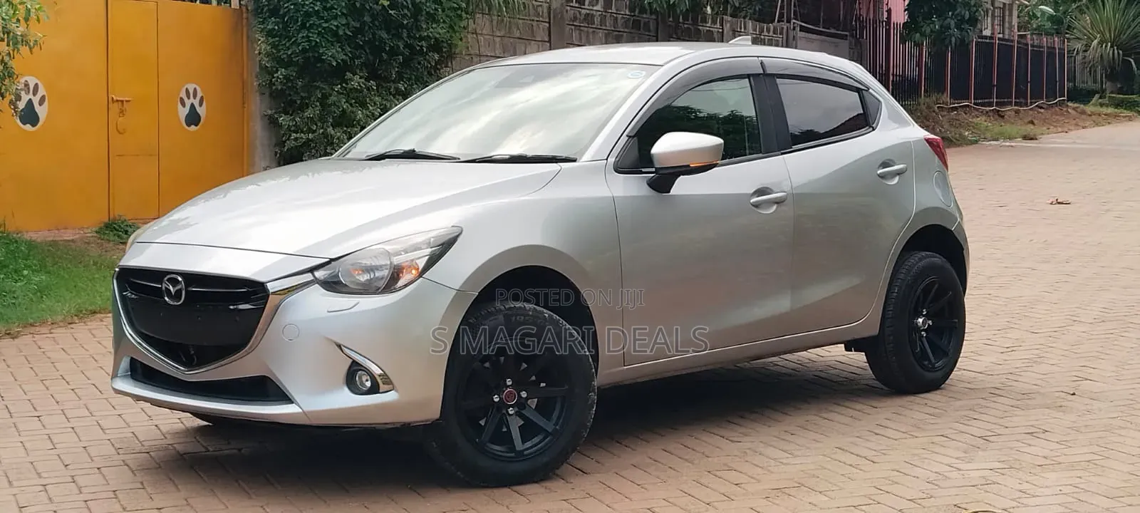 Mazda Demio 2018 Silver