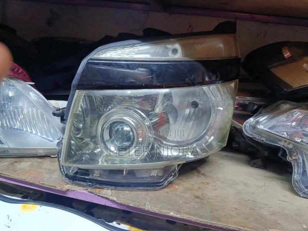 Voxy 2008 Zenon Headlights - thumbnail 2