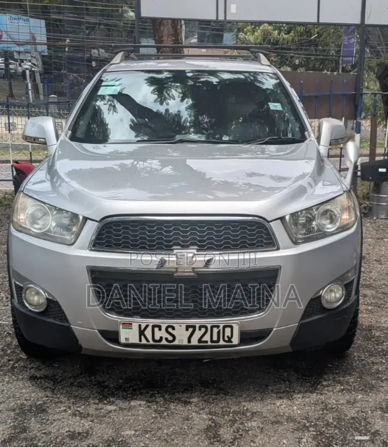 Chevrolet Captiva 2013 Silver