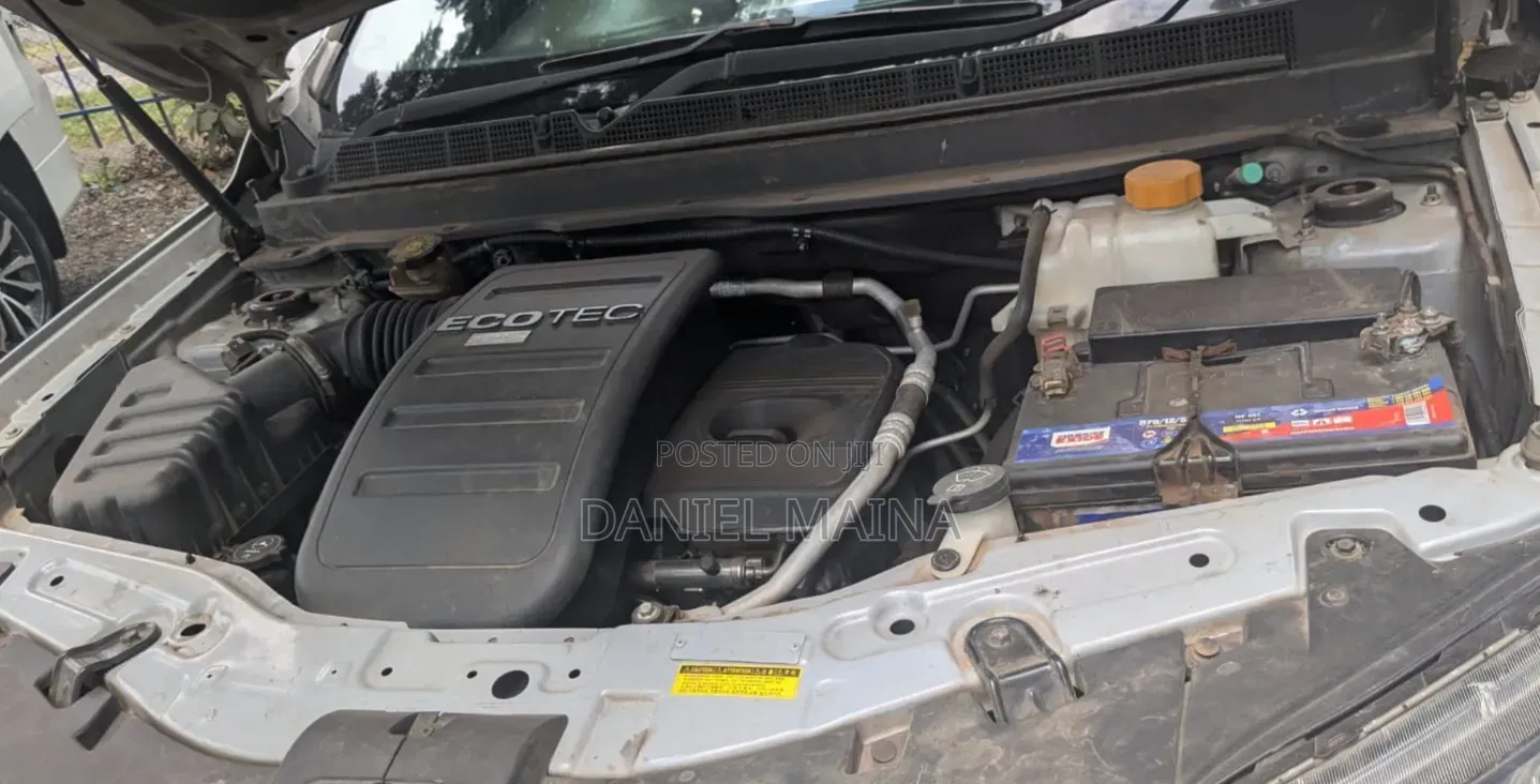 Chevrolet Captiva 2013 Silver