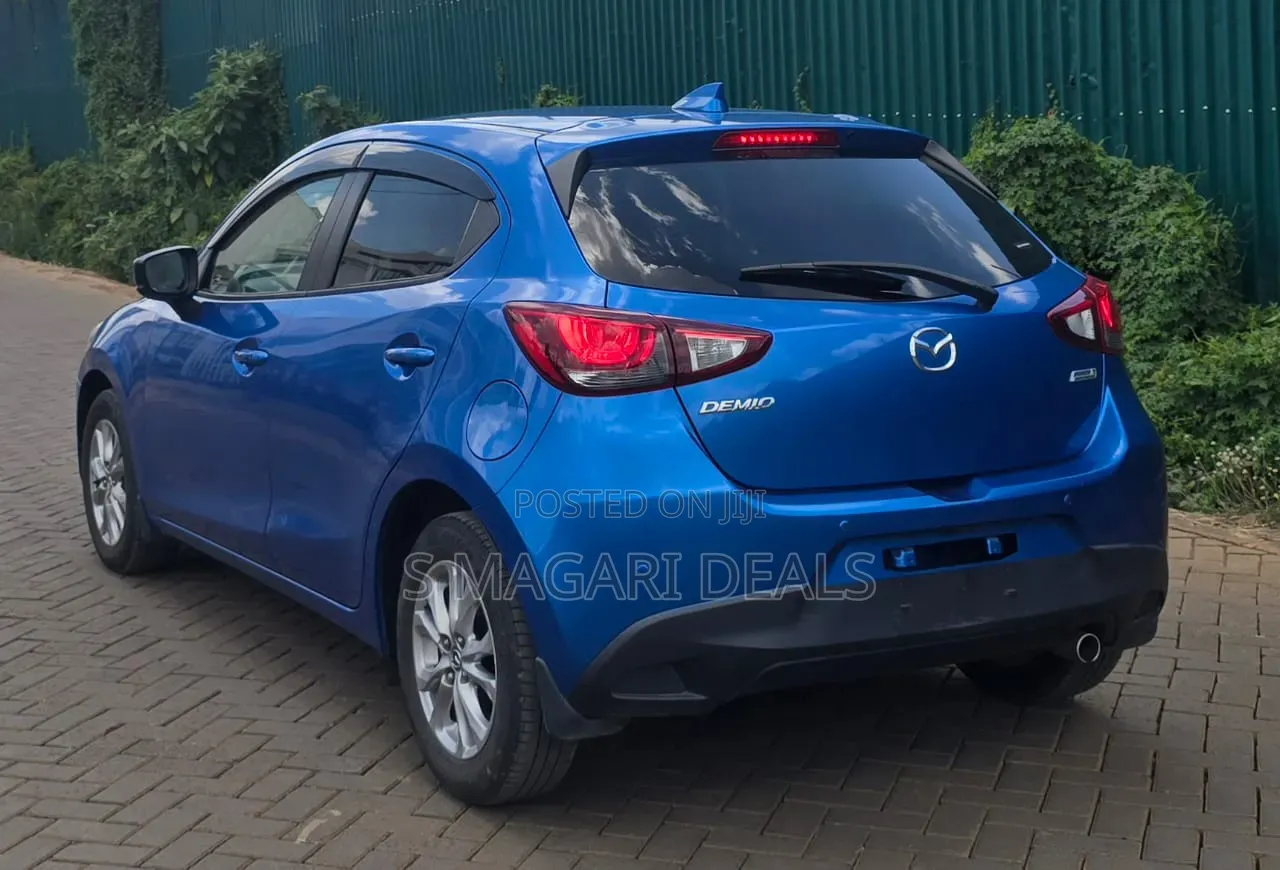 Mazda Demio 2018 Blue