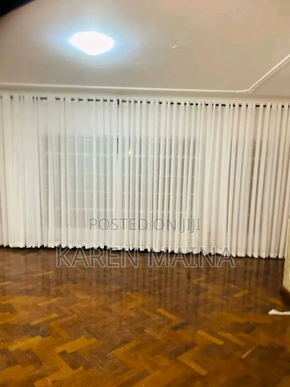 Stylish Modern Curtains And Office Blind