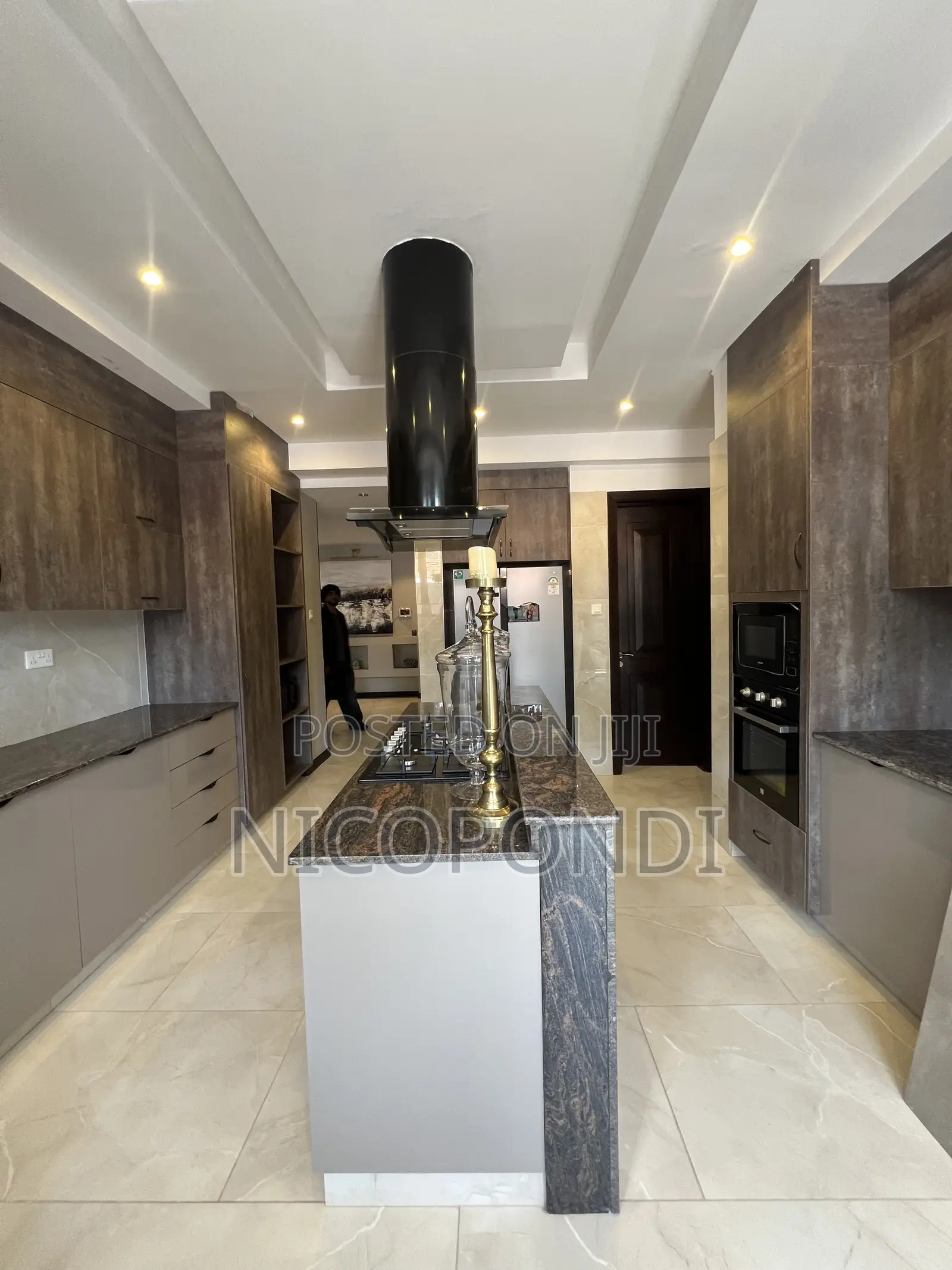 4bdrm Apartment in Riverside Drive for sale