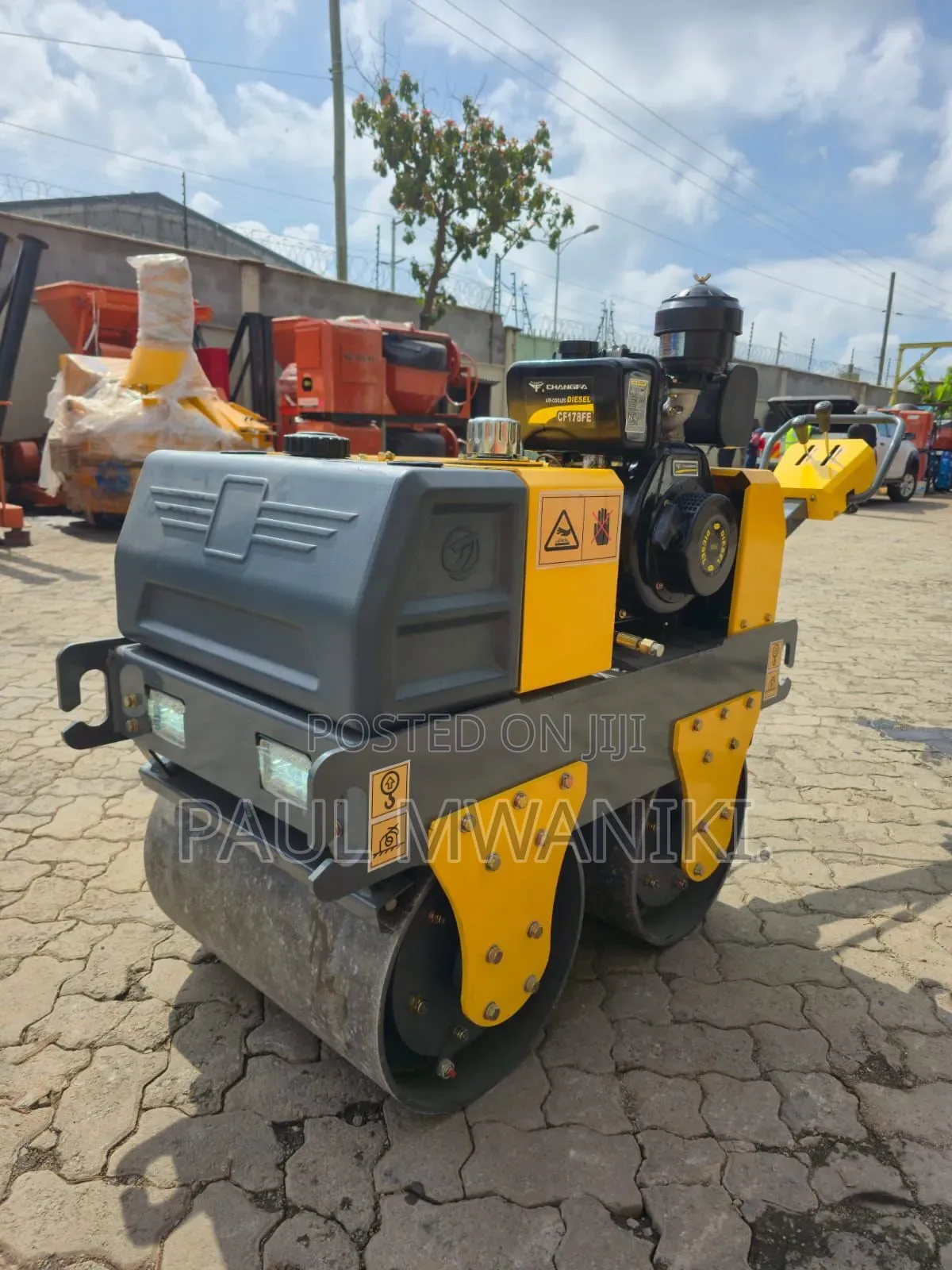 Walk-Behind Vibratory Road Roller – Brand New 8hp Diesel Compactor