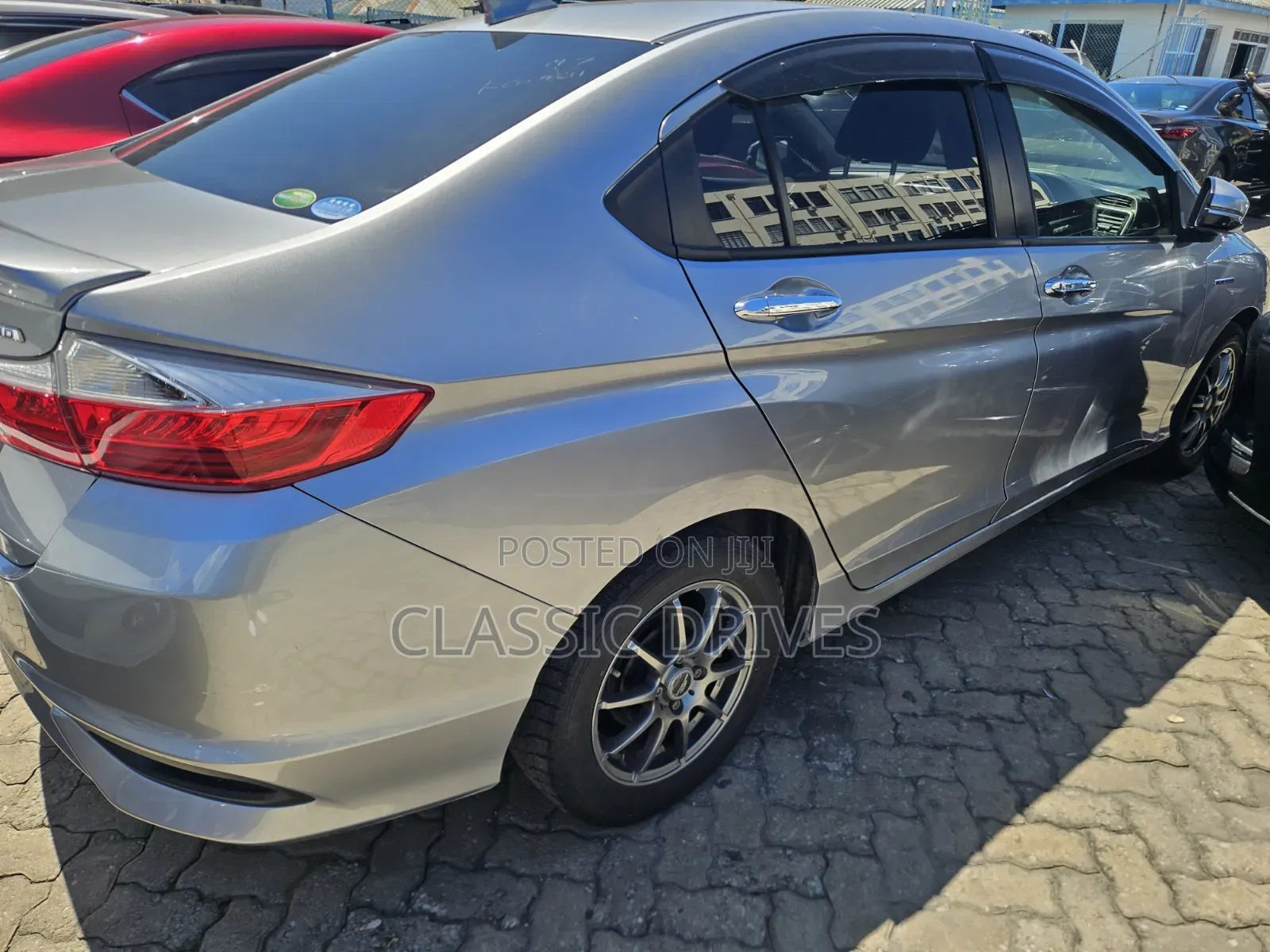 Honda Grace 2019 Silver